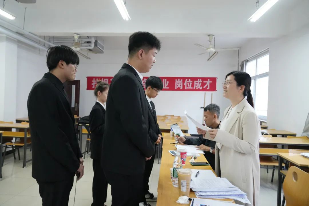 dd3b3d47d57e4a32a8e40e5e2f88c3f6.jpeg vgrv.jpeg